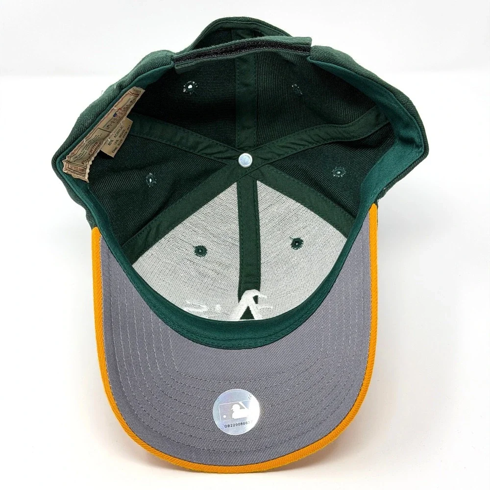 Oakland Athletics Signed Baseball‎ Cap Comcast Promo Green Gold One Size